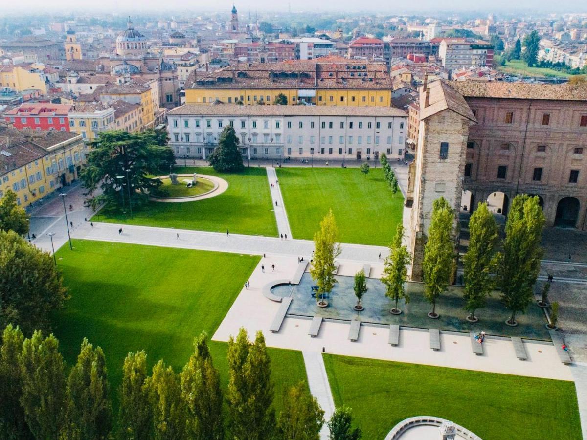 Pilotta'S Balcony Apartment Parma Exterior photo